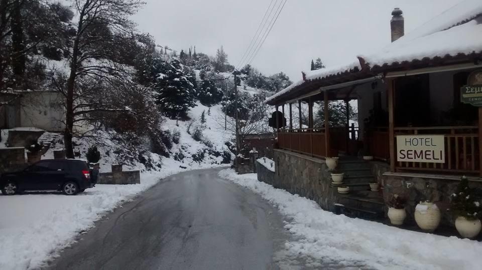 Hotel Semeli Gkoura Exterior foto